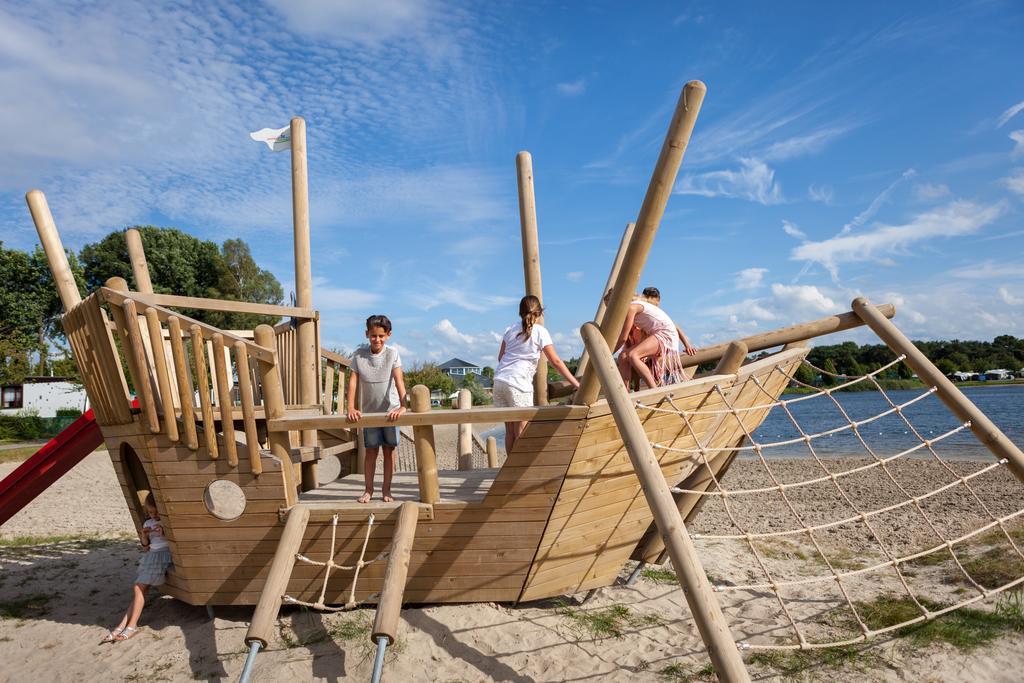 Oostappen Vakantiepark Prinsenmeer Bv Asten Bagian luar foto