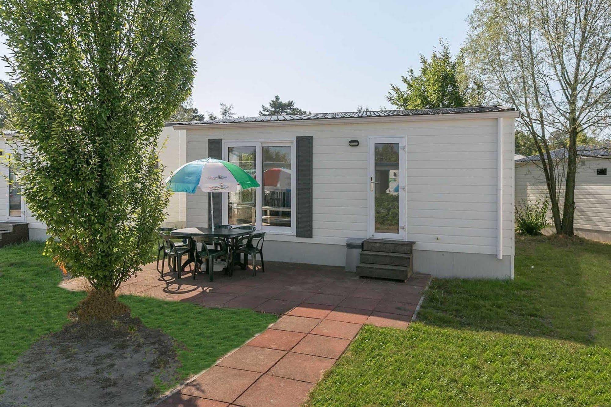Oostappen Vakantiepark Prinsenmeer Bv Asten Bagian luar foto
